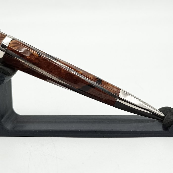 Visconti - Divina Elegance - Pollard Willows from Van Gogh case - Pen