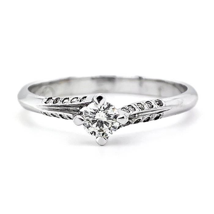 Ring - 14 karat Hvidguld -  0.27ct. tw. Diamant (Naturfarvet)  - Diamant