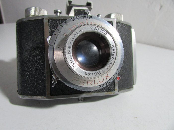 Neidig Perlux 35mm met Staeble Kataplast 2.8/45mm Analogt kamera