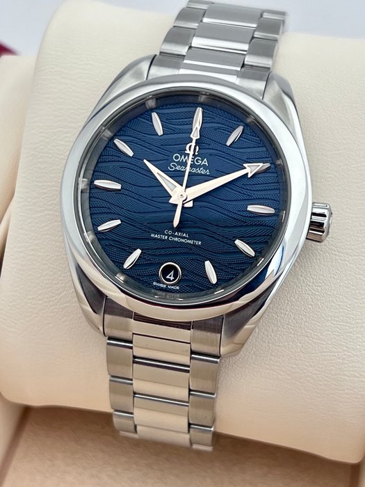 Omega - Seamaster Aqua Terra 150M CO-Axsial Master Chronometer Blue Wavy dial Automatic - 220.10.34.20.03.001 - Kvinder - 2011-nu