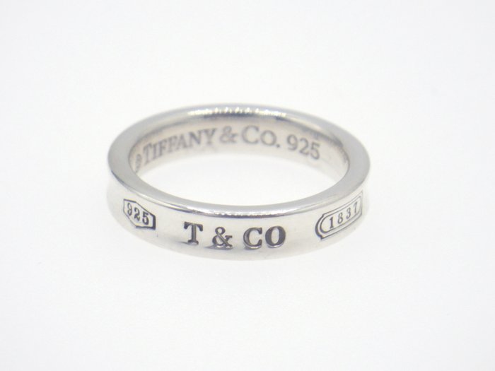 Ingen mindstepris - Tiffany  Co. - Ring - 1837 Narrow Sterling Silver 925 Ring Sølv