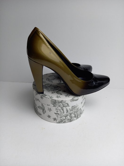 Prada - Pumps - Størelse: EU 38.5