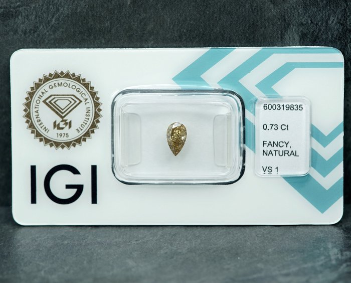 1 pcs Diamant  (Naturfarvet)  - 0.73 ct - Pære - Fancy Gullig Brun - VS1 - International Gemological Institute (IGI)