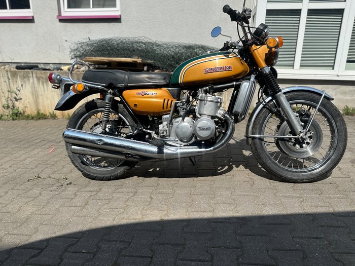 Suzuki - GT 750 - 1973