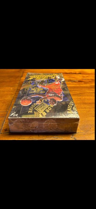 1996/97 Fleer Ultra Series - Hobby Exclusive - 1 Sealed box - Næsten så god som ny (NM)