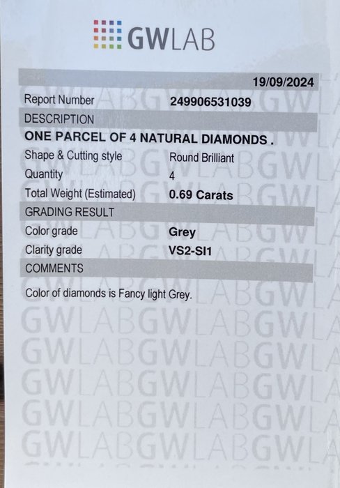 Ingen mindstepris - 4 pcs Diamant  (Natur)  - 0.69 ct - Rund - SI1, VS2 - Gemewizard Gemological Laboratory (GWLab) - Grå