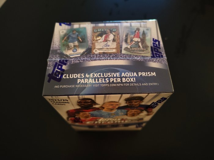 2023/24 Topps Chrome UEFA - 1 Sealed box - Næsten så god som ny (NM)