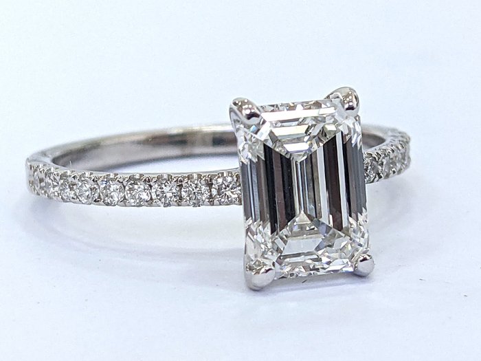 Ingen mindstepris - Ring - 14 karat Hvidguld -  1.88ct. tw. Diamant (Laboratoriedyrket) - Diamant - E VVS2 IGI