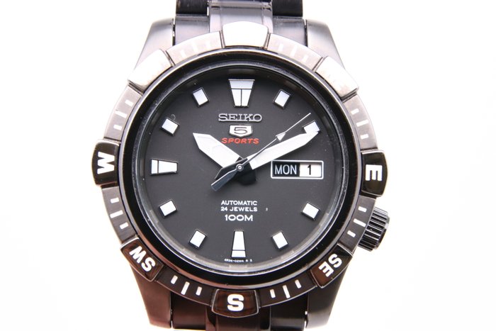 Seiko - Seiko 5 - Ingen mindstepris - SRP141K1 | 4R36-00C0 - Mænd - 2011-nu