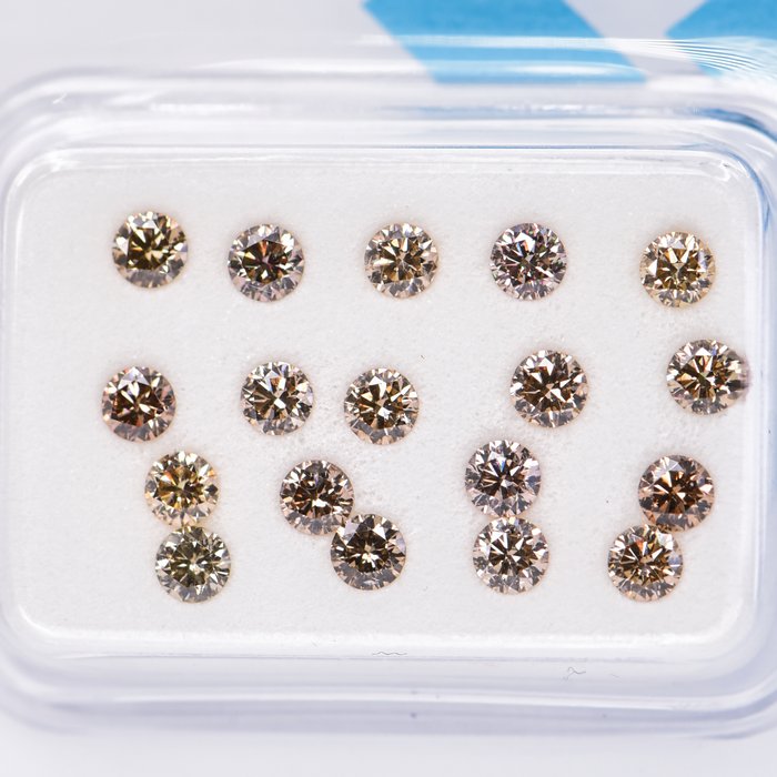 Ingen mindstepris - 18 pcs Diamant  (Naturfarvet)  - 1.05 ct - Rund - Fancy Blandet brun, Blandet gul - SI1, SI2 - International Gemological Institute (IGI)