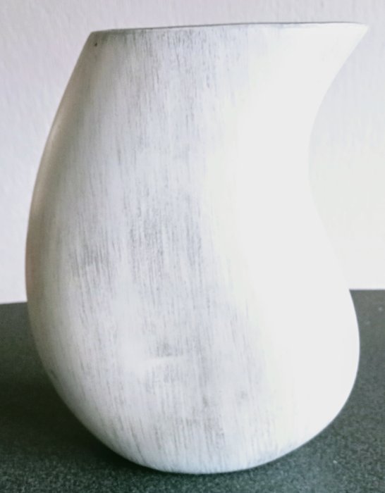 Design Nederland - Skulptur, Sculptuur schelp vorm vaas - 28 cm - Aluminium - 2010