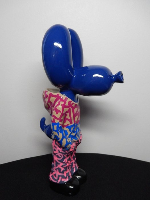 Enigme09 (1979) - Blue Street Balloon Dog