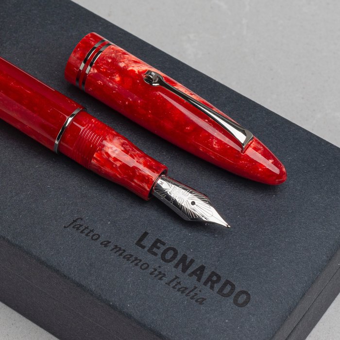 Leonardo Officina Italiana - Furore Rosso - silver plated finish - Fyldepen