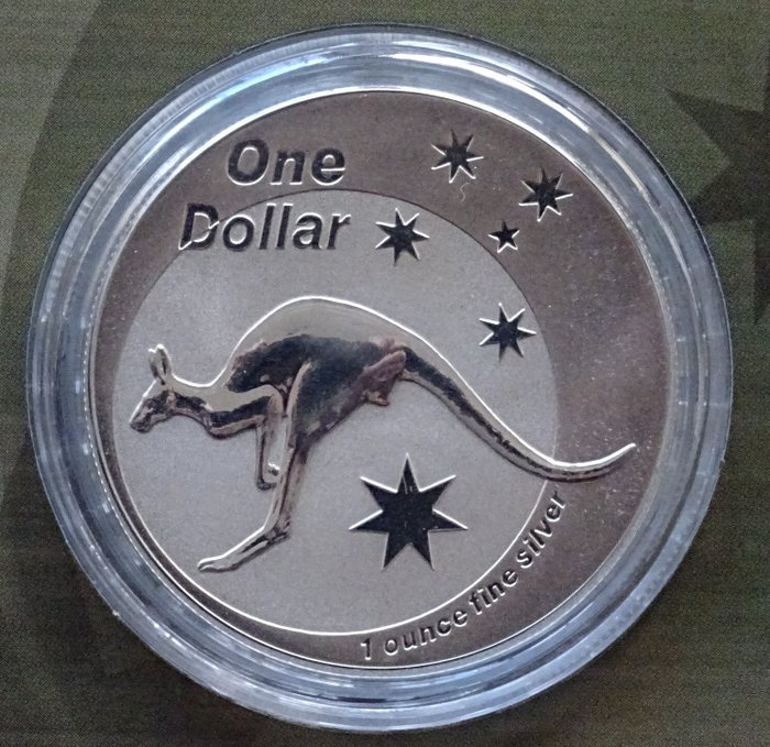 Australien. 1 Dollar 2005 Kangaroo - In coincard, 1 Oz (.999) - Frosted design  (Ingen mindstepris)