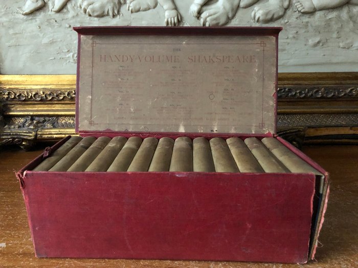 William Shakespeare. - A complete 13 volume set of The Handy-Volume Shakespeare - 1900