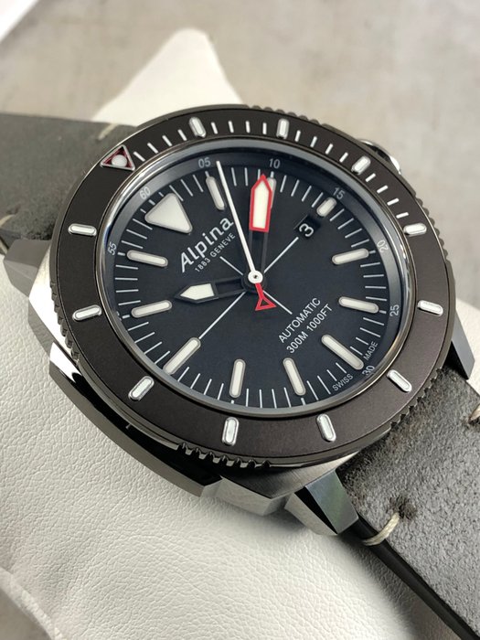 Alpina - Seastrong Diver 300 Automatic - AL-525LGGW4TV6 - Mænd - 2011-nu