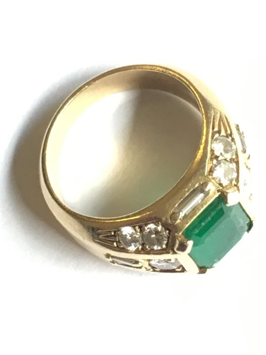 Ring - 18 kraat Gulguld -  3.50ct. tw. Smaragd - Diamant