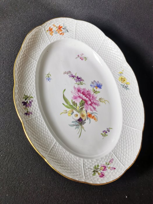 Meissen - Serveringstallerken - Tellerform Alt-Ozier 1.Wahl (1890-1900) - Porcelæn