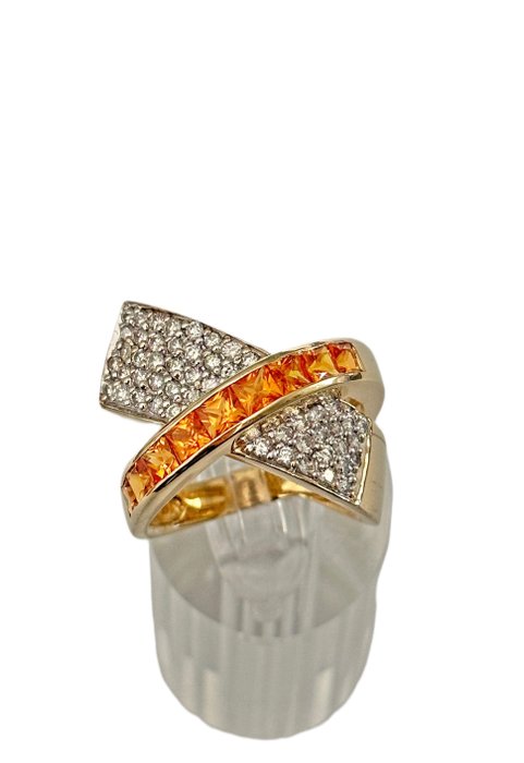 Ring - 14 karat Gulguld, Vintage 14K guldring, diamanter og orange ædelstene -  0.75ct. tw. Diamant (Natur)