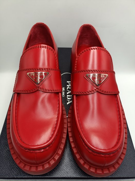 Prada - Mokassiner - Størelse: UK 8