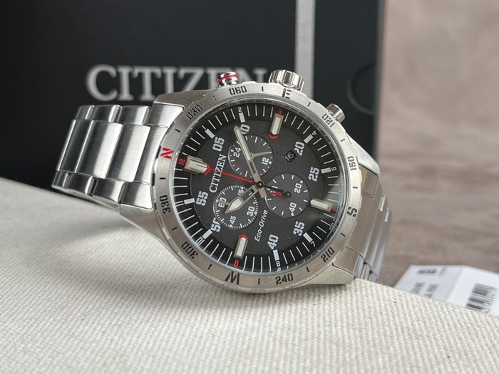 Citizen - Eco-Drive Chronograph Date - Ingen mindstepris - AT2520-89E - Mænd - 2011-nu