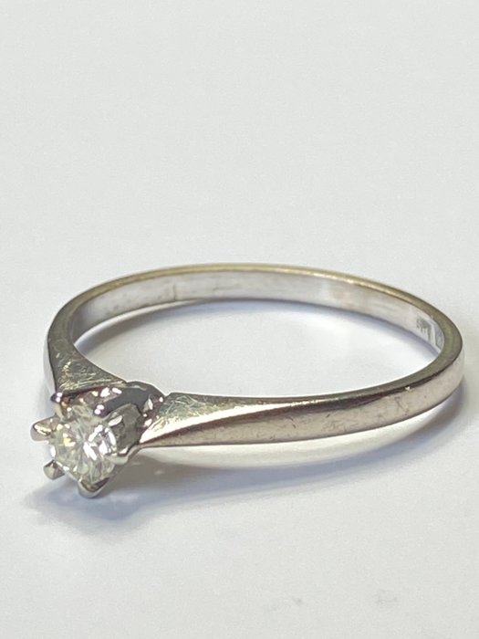 Ingen mindstepris - Ring - 18 kraat Hvidguld Diamant (Natur)