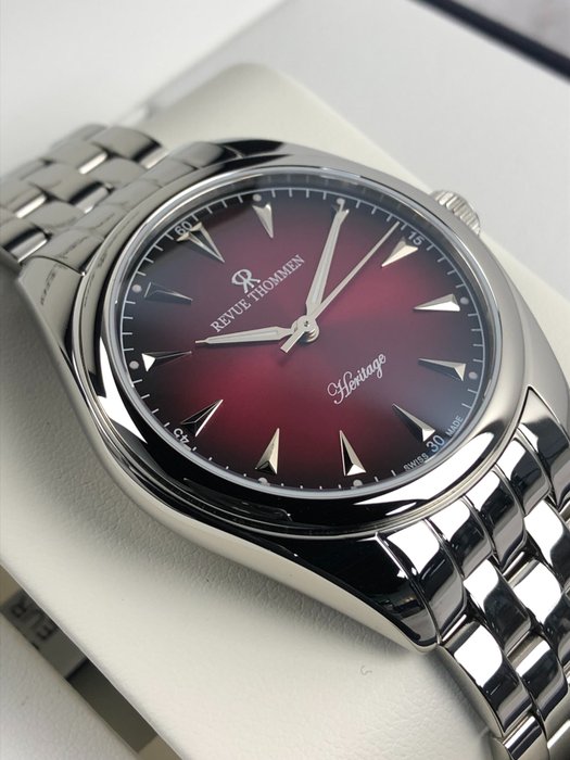 Revue Thommen - Heritage Red Dial Automatic - 21010.2136 - Mænd - 2011-nu