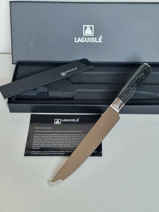 Køkkenkniv - Chef's knife -  model: Damarus - 66 lag overlejret på et 10cr15mov stål, pakka træ, læder, i æske - Frankrig