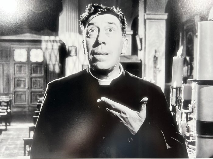 Don Camillo - Fernandel as « Don Camillo » - - Collector Image - Size 42x30 cm - 100% new - Gallery Stamp- sign  numbered 1/20 pcs  - Never - Flat shipped ! - No carton tube - Ready to Frame size A3 42x30 cm