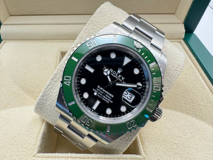 Rolex - Submariner Date - 126610LV - Mænd - 10-2024