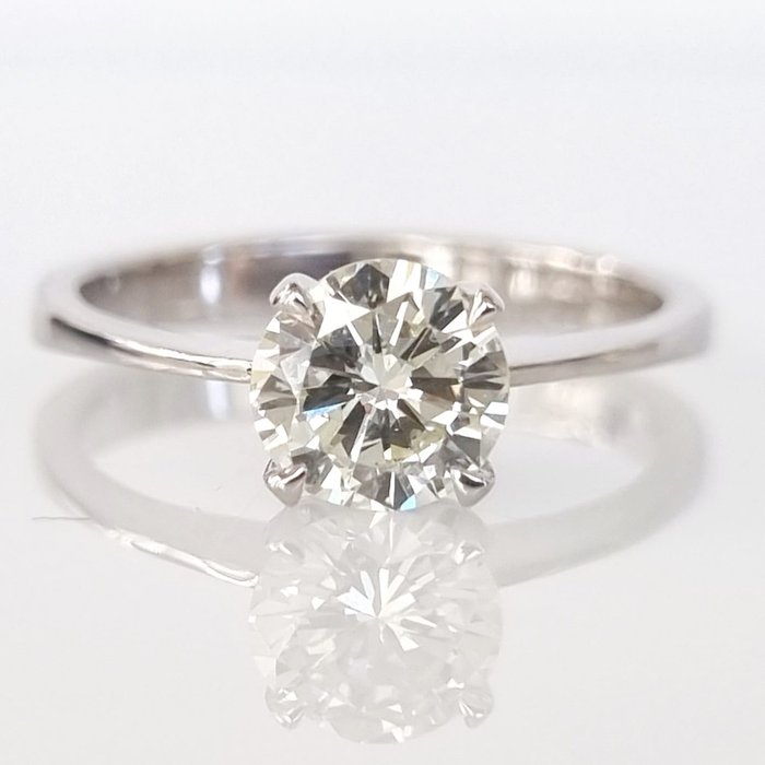 Forlovelsesring - 18 kraat Hvidguld -  0.82ct. tw. Diamant (Natur)