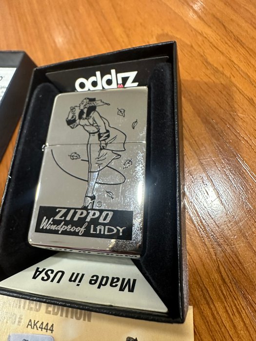 Zippo - vintage series windy girl - Lighter - Messing