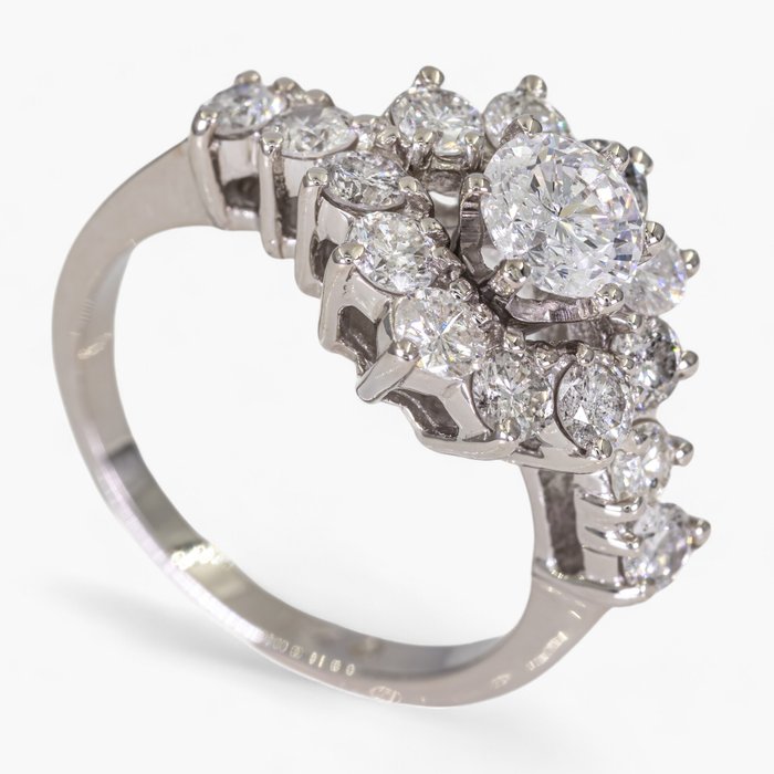 Ring - 14 karat Hvidguld, IGI Antwerpen certificeret - 1,97 ct diamanter - 0,62 ct center -  1.97ct. tw. Diamant (Natur) - Diamant