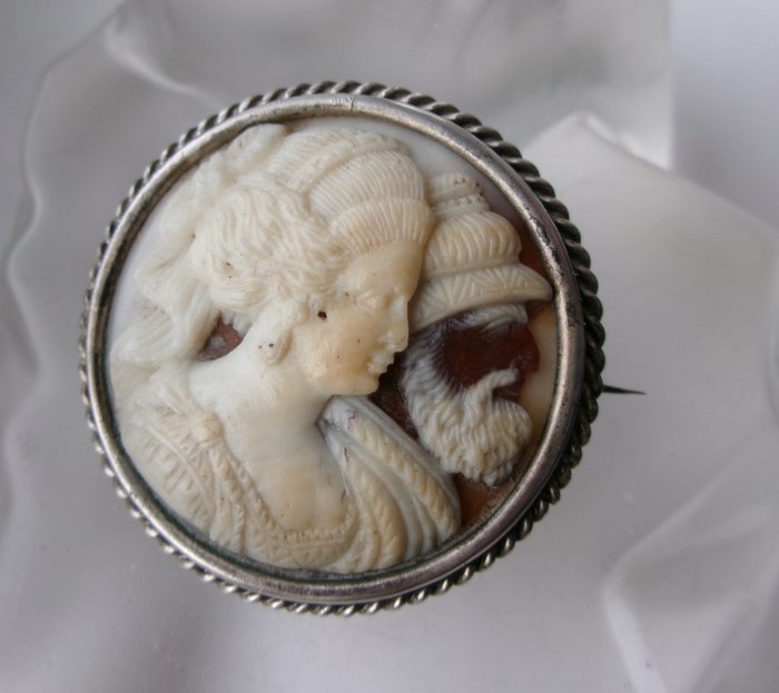 Ingen mindstepris - Broche Sølv, Cameo