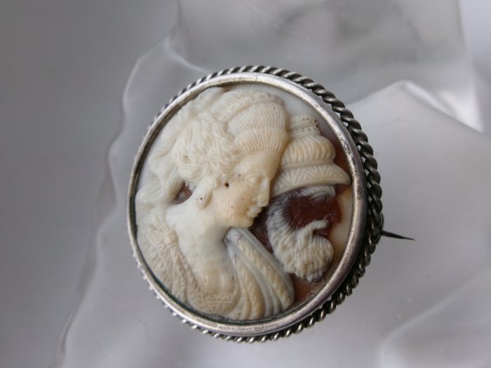 Ingen mindstepris - Broche Sølv, Cameo