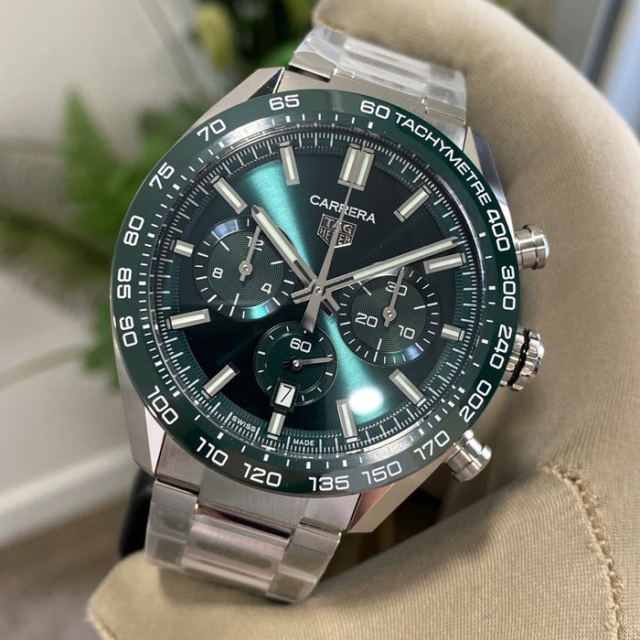 TAG Heuer - Carrera Chronograph Automatic 44 Green - CBN2A1NBA0643 - Mænd - 2024