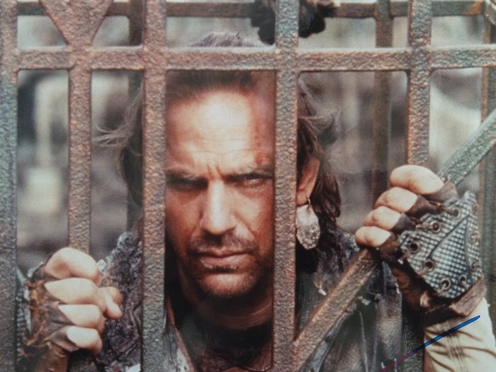 Waterworld - Signed by Kevin Costner (The Mariner) - Photo Autograph with LOA