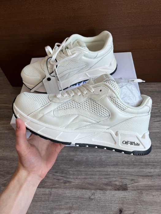 Off White - Sneakers - Størelse: Shoes / EU 41, Shoes / EU 41.5, US 8