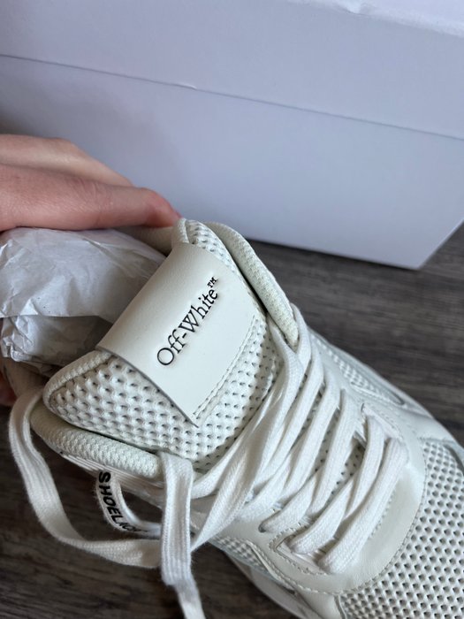 Off White - Sneakers - Størelse: Shoes / EU 41, Shoes / EU 41.5, US 8