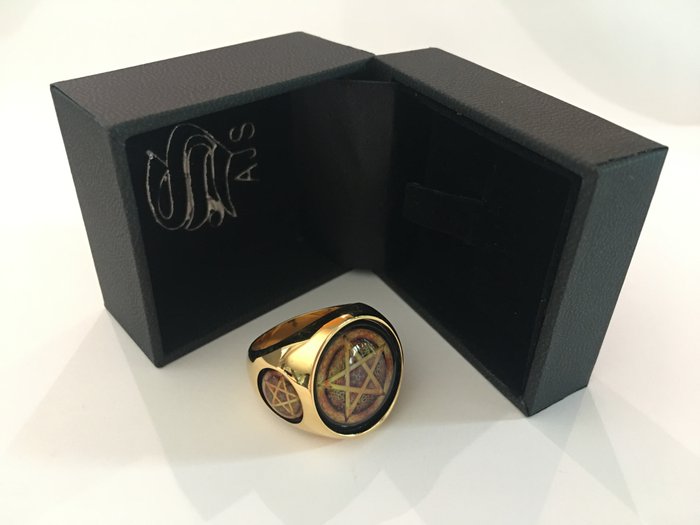 Unik håndlavet Pentagram Star Symbol Resin 24kt forgyldt - Ring