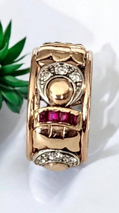 Ring - 18 kraat Gulguld, Smuk Art Deco 18K  Diamantring Frankrig omkring 1930