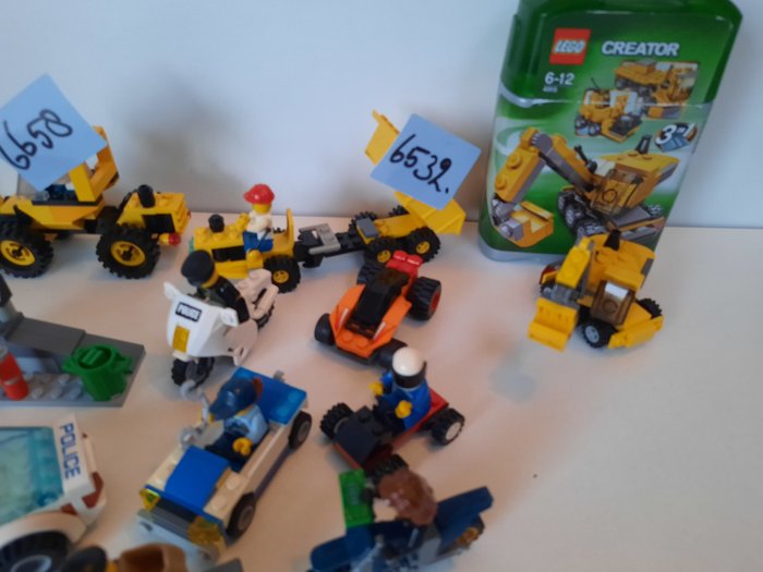 Lego - 60042+8896 - Boevenjacht +Slangenkoof + diverse sets