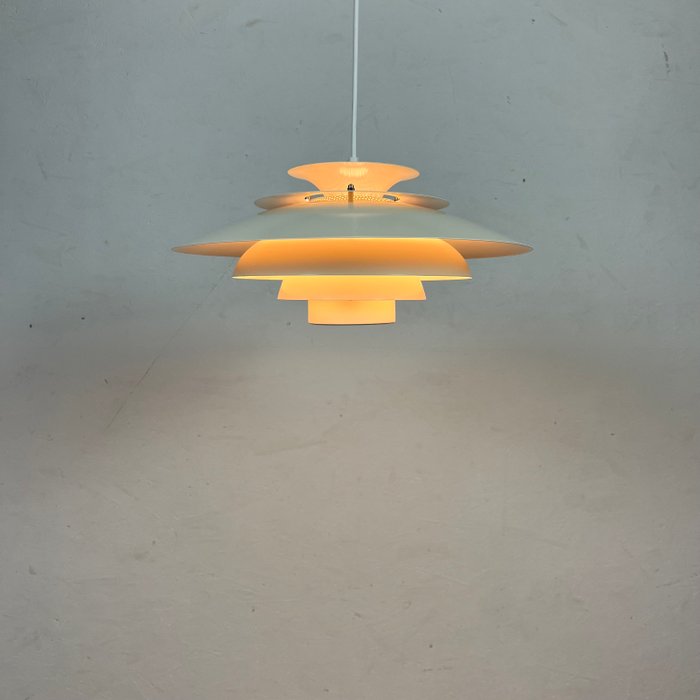 Jeka - Hængende lampe - Aluminium