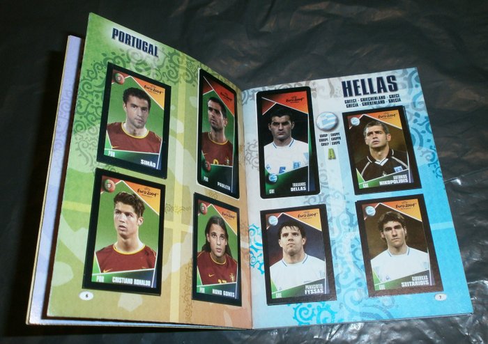 Panini - Euro 2004 - Rare Pocket album (240/252) Incomplete Album