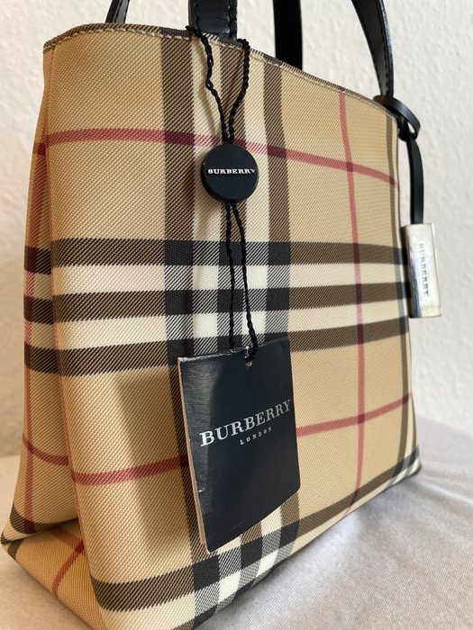 Burberry - Burberry London Small Nova Check Iconic Handbag - Taske