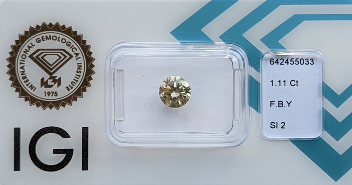 Ingen mindstepris - 1 pcs Diamant  (Naturfarvet)  - 111 ct - Rund - Fancy Brunlig Gul - SI2 - International Gemological Institute (IGI)