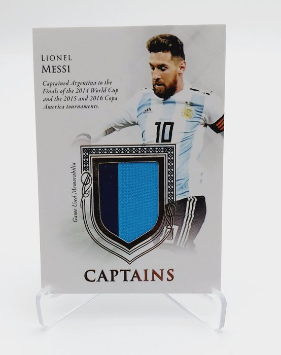 2018 Futera Unique Lionel Messi Captains Game-Worn Patch /35 - 1 Card - Næsten så god som ny (NM)