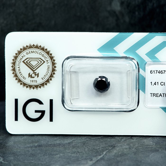 Ingen mindstepris - 1 pcs Diamant  (Farvebehandlet)  - 1.41 ct - Ikke specificeret i laboratorierapporten - International Gemological Institute (IGI)