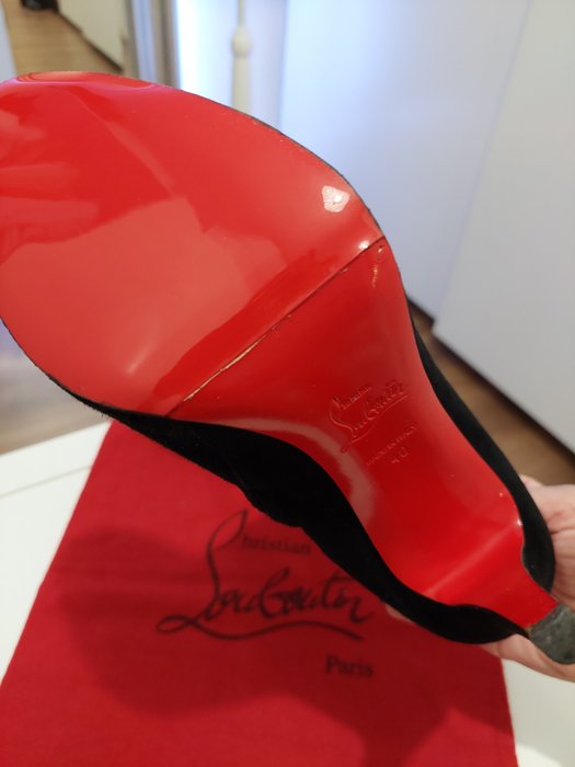 Christian Louboutin - Sko med hæle - Størelse: 40 (EU/IT) / 7 (UK) / 10 (US)