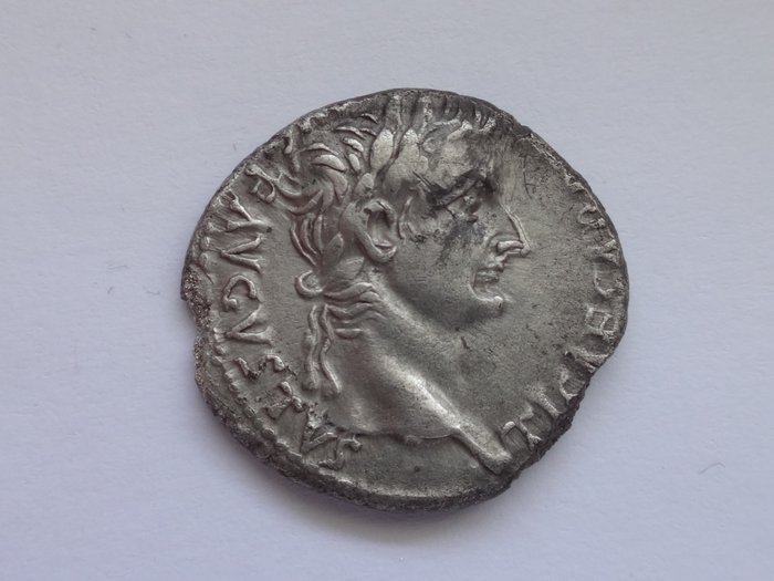 Romarriket Tiberius AD 14-37 AR Denarius "Tribute Penny" type Denarius